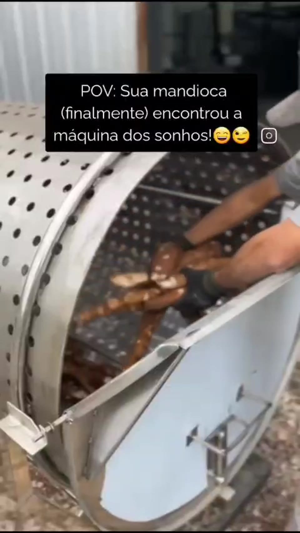 Lavagem e descascamento de raízes